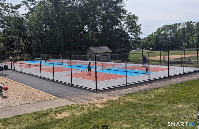 Building Photo - 90 2nd St