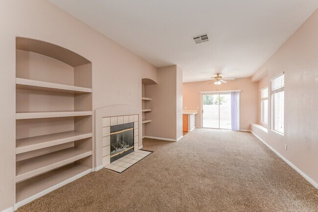 Building Photo - 1070 Warm Canyon Way