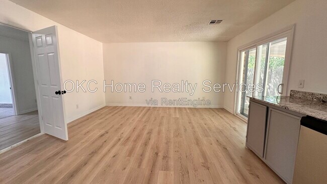 Building Photo - 4300 Bonaparte Blvd