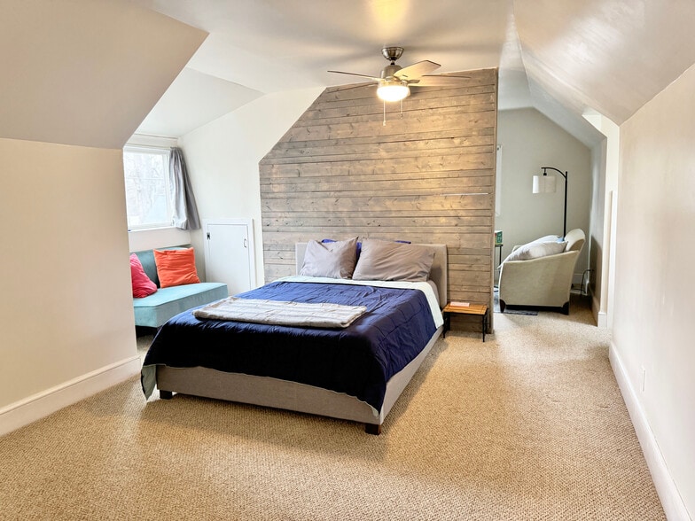 unit 2 living area - 3277 N Whitney Ave