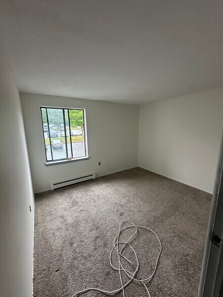 Building Photo - 48 Burgundy Hill Ln