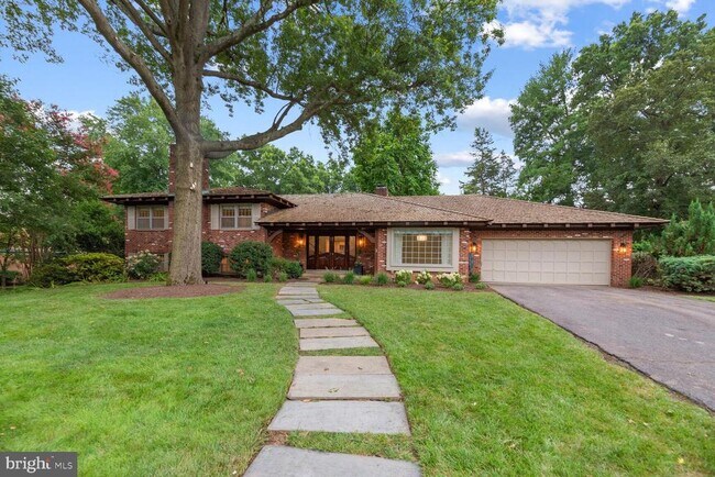 Building Photo - 6313 Stoneham Ln