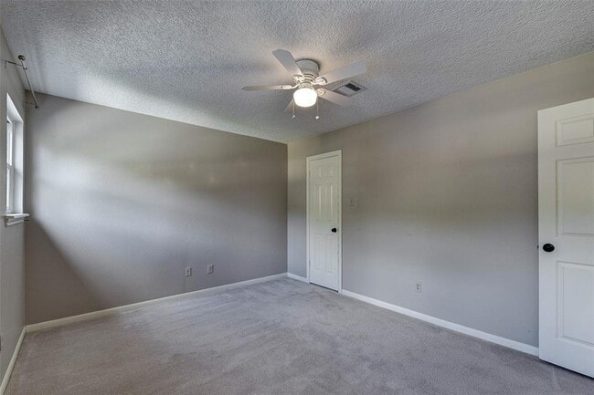 Building Photo - 20642 Laurel Lock Dr