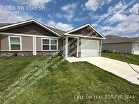 Building Photo - 3906 NW 93rd St