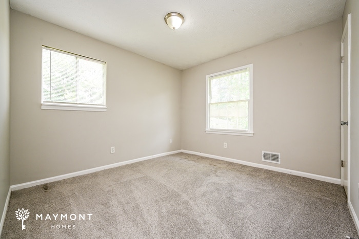 Building Photo - 2472 Hartford Dr