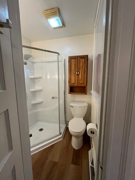 Building Photo - 700 Ravenswood Ave