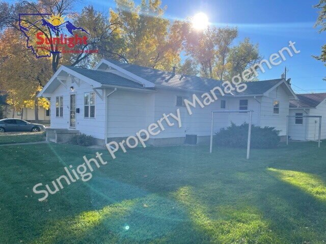 Building Photo - "Charming 2-Bed, 2-Bath Retreat in Laurel, MT – Your Perfect 1148 Sq Ft Haven on 5th Ave Awaits!"