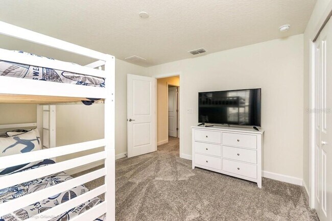 Building Photo - 9007 Stinger Dr
