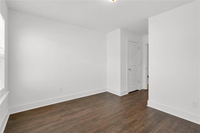 Building Photo - 6433 Scudders Dr