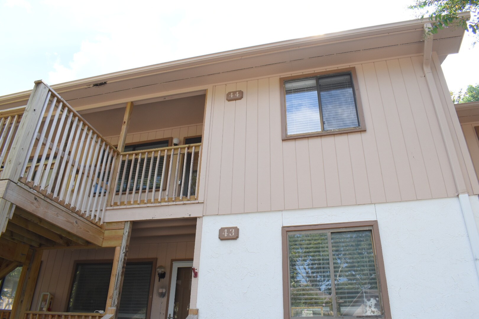 Building Photo - 522 S Kerr Ave