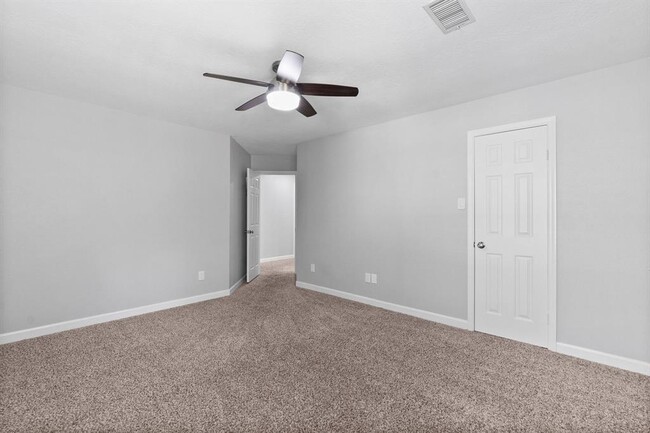 Building Photo - 231 E Golden Arrow Cir