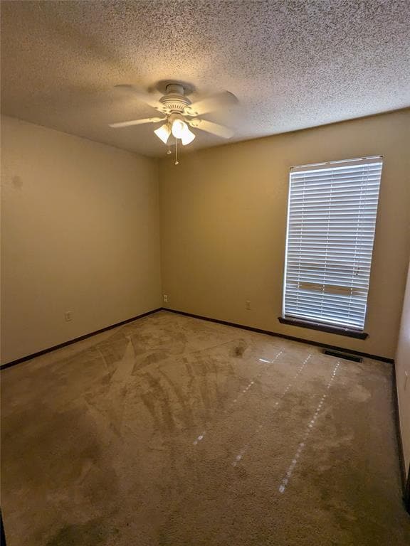 Building Photo - 2116 Oakvista Cir