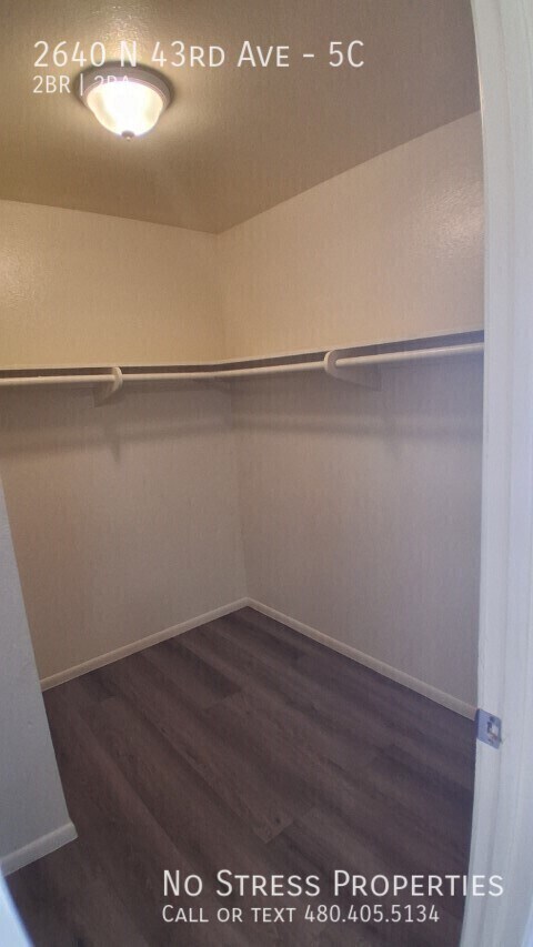 Building Photo - 2640 N 43rd Ave