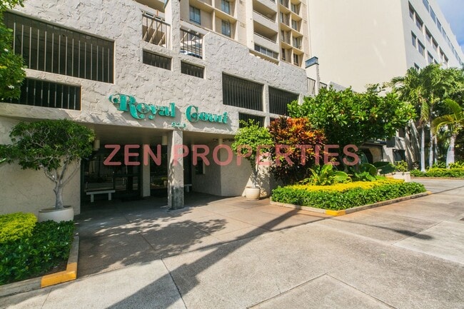 Building Photo - 2 bedroom, 2 bath & 1 parking for rent at Royal Court