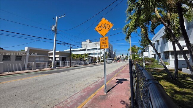 Building Photo - 7629 Dickens Ave