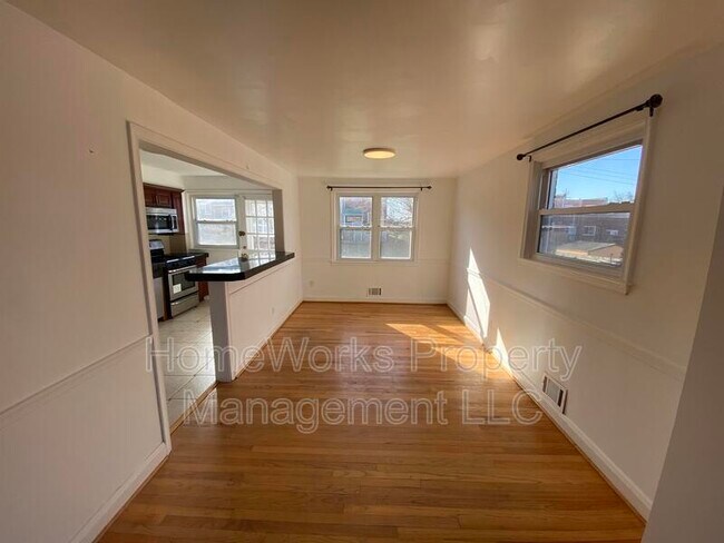Building Photo - 1127 Deanwood Rd