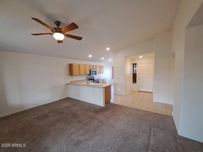 Building Photo - 3707 E Rolling Green Way