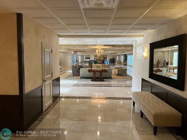 Building Photo - 3400 Galt Ocean Dr