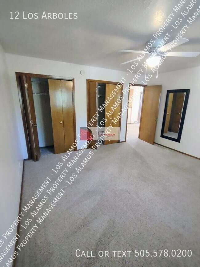 Building Photo - 12 Los Arboles Dr