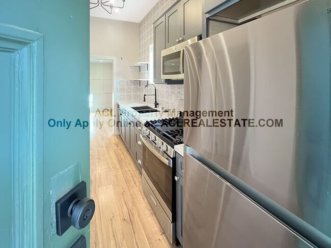 Building Photo - 2 Houses, 1 Price. Nicely Updated Single Family Home with ADU