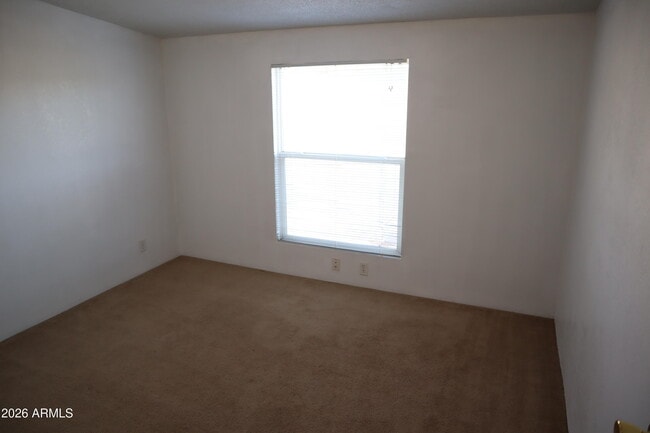 Building Photo - 5181 E Shirley Dr