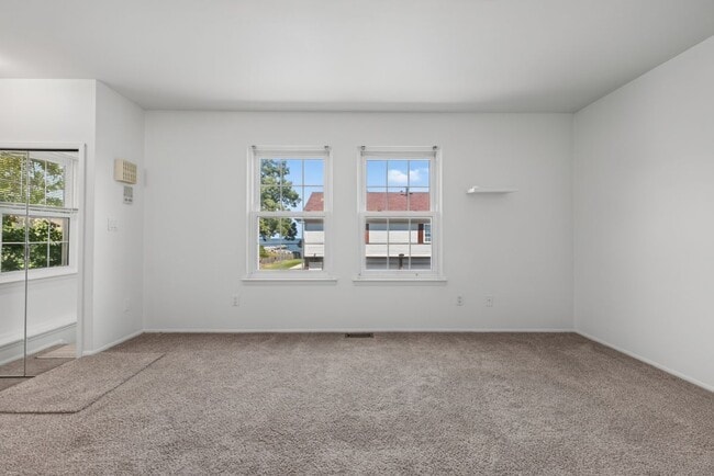 Building Photo - 26070 N Lake Dr