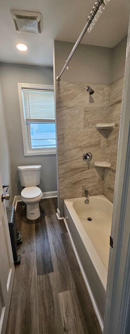 Building Photo - 4 BD 1.5 BA