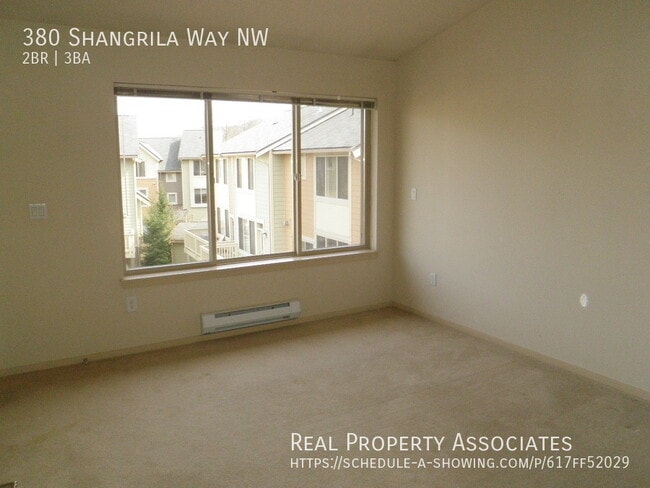 Building Photo - 380 Shangrila Way NW