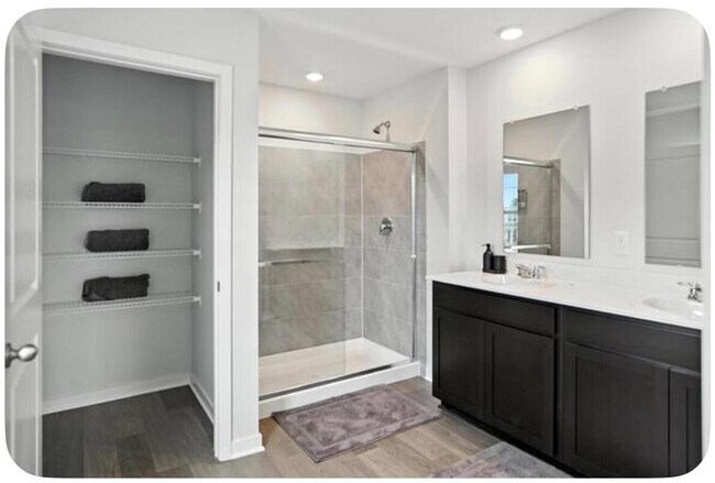 Building Photo - 2731 Bellgrove Pl