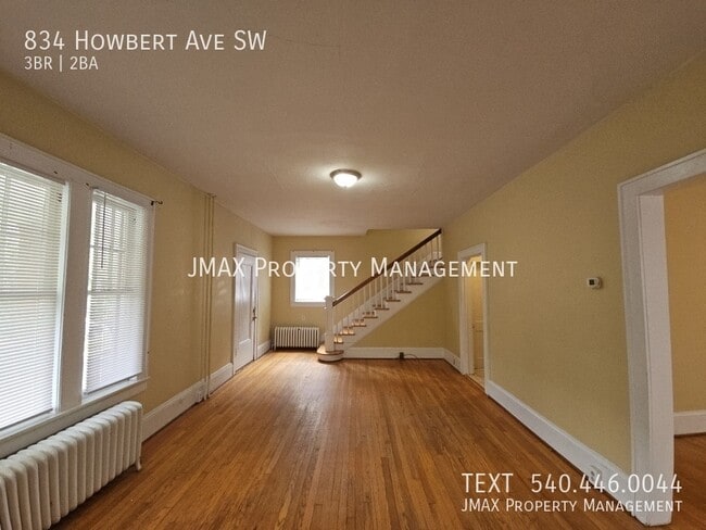 Building Photo - 834 Howbert Ave SW
