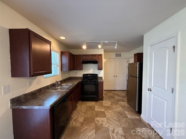 Building Photo - 6308 Pennacook Dr