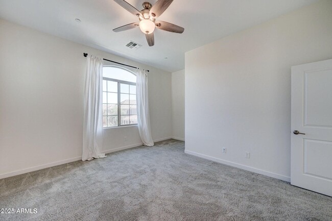 Building Photo - 1717 E Dogwood Ln