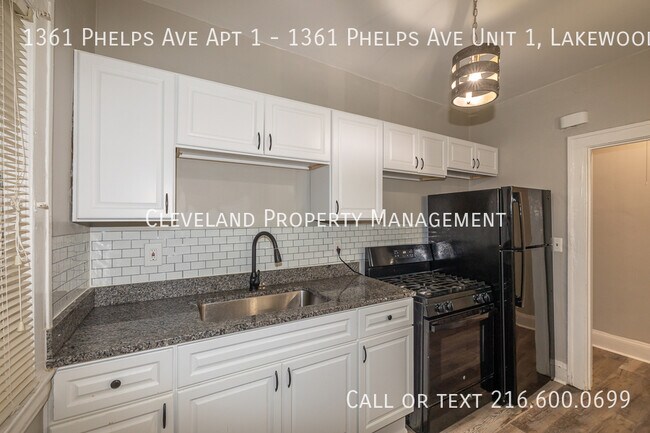 Building Photo - 1361 Phelps Ave