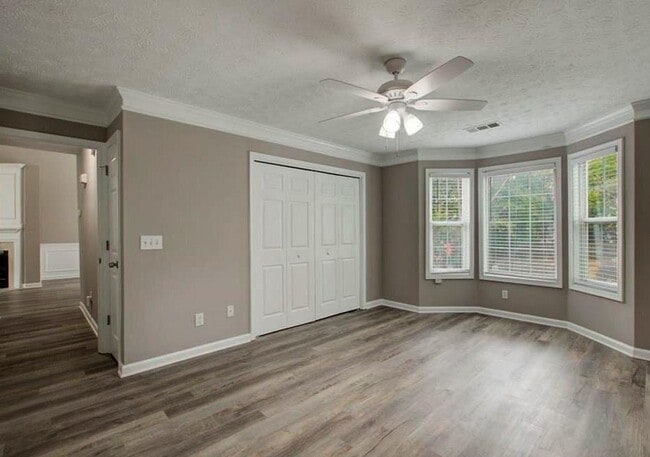 Building Photo - 3321 Serenade Ct