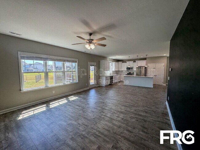 Building Photo - 208 Coffman Dr