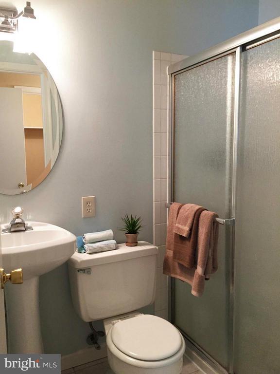Building Photo - 3336 Webley Ct