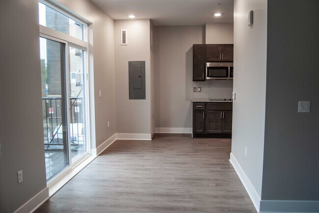 Building Photo - Hope | Studio Bedroom