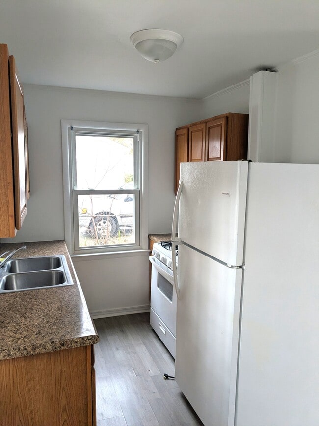 Building Photo - 7405 Wickham Ave