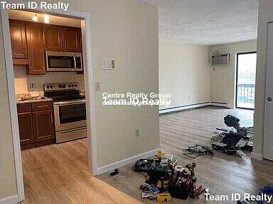 Building Photo - 55 Farwell St