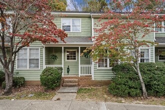 Building Photo - Park Flex Stays-Woodcroft Furnished Townhome! Utilities included - Available for variable term le...