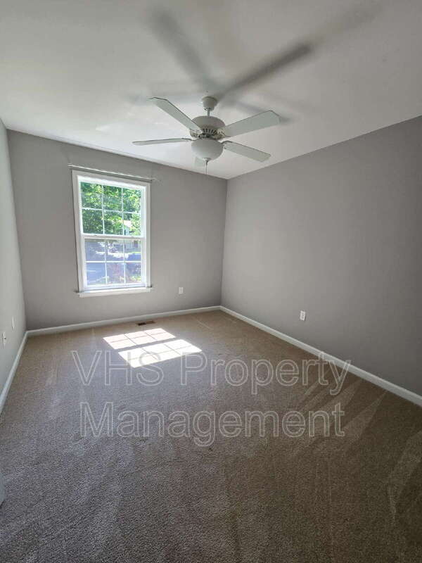 Building Photo - 12905 Bivouac Ct