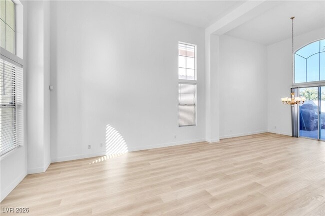 Building Photo - 3986 Windansea St