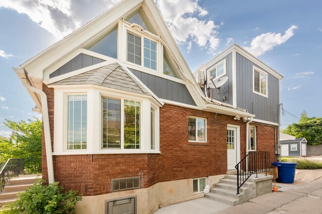 Building Photo - 1639 E 900 S