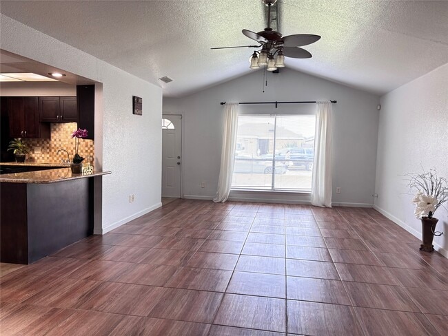 Building Photo - 11547 Willwood Dr