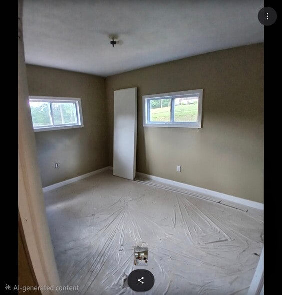 Building Photo - 272 Loop Hollow Rd