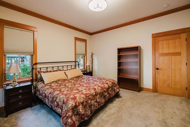 Building Photo - Impeccable Low Bank Bainbridge Waterfront Home with Private Dock