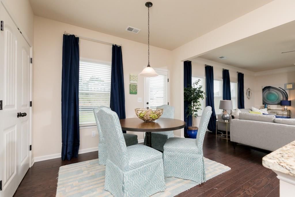 Building Photo - 1856 Hanover W Dr