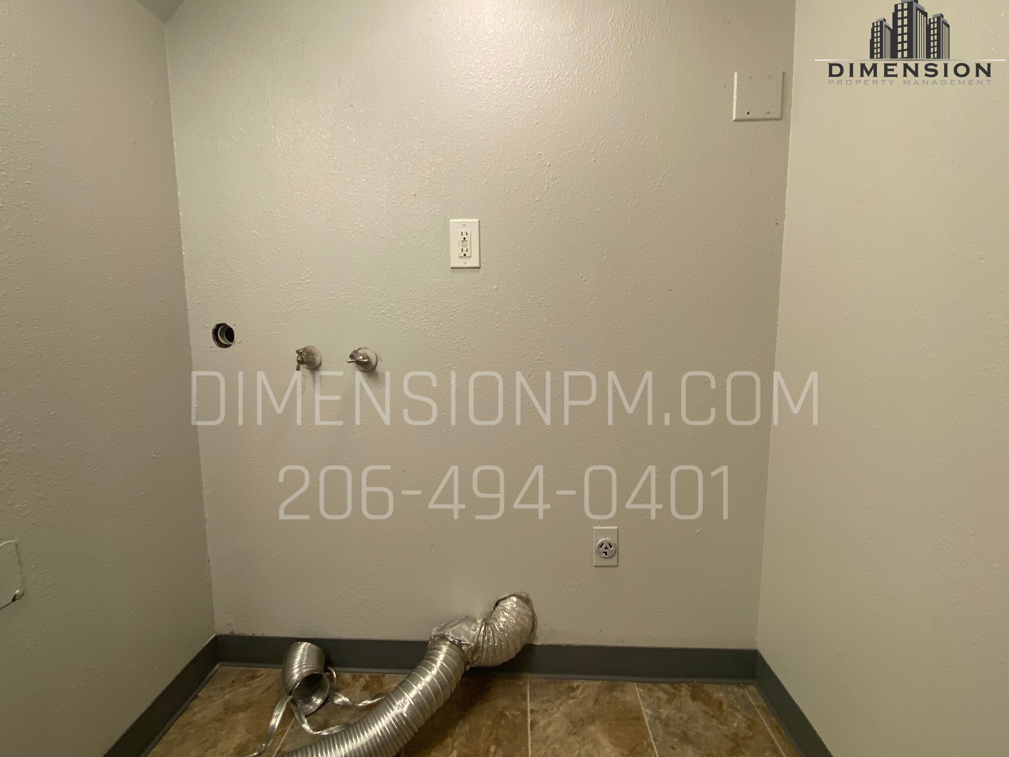 Building Photo - 825 S 176th St