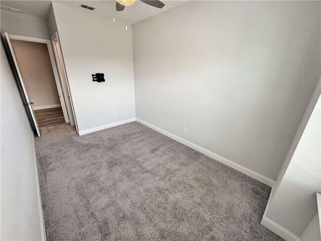 Building Photo - 677 Stickley Oak Way