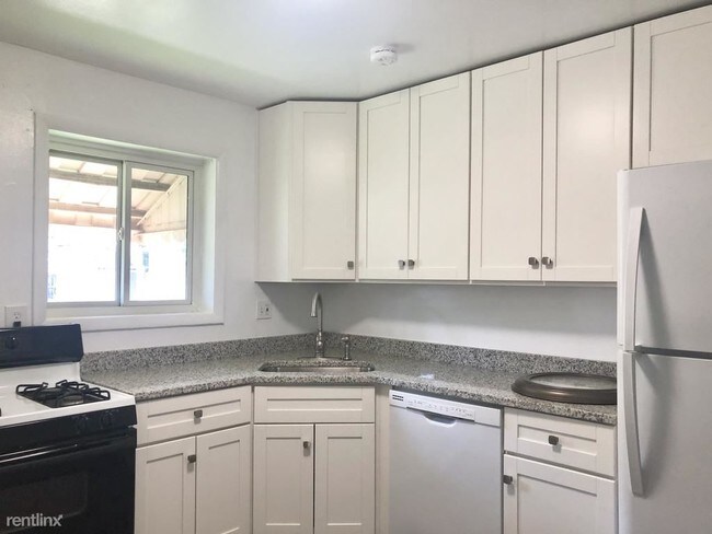 Building Photo - 3 br, 2 bath House - 1225 Queen St